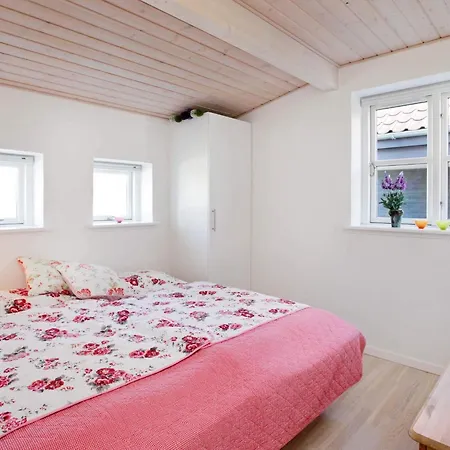 5 Star In Semesterbostad Hirtshals